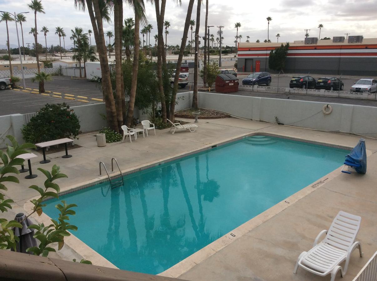 Torch Lite Lodge Yuma Esterno foto
